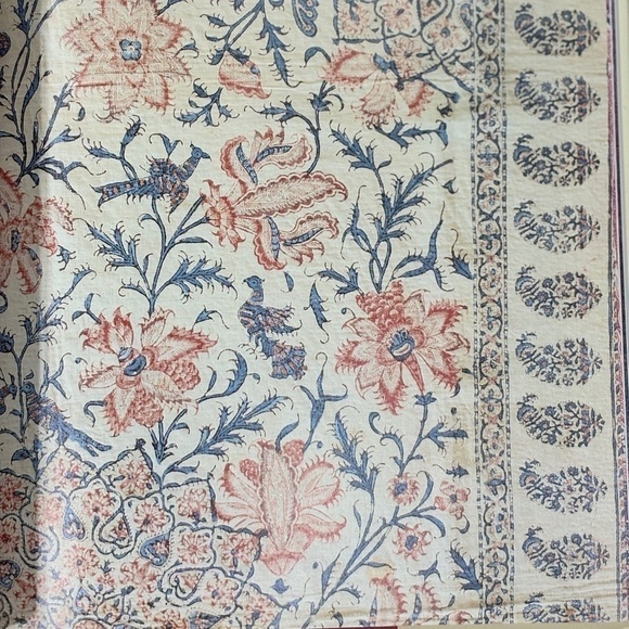 Red Color Resource Book Collection, Set of 4 Collectible Books on the Color Red - Picture 11 of 16